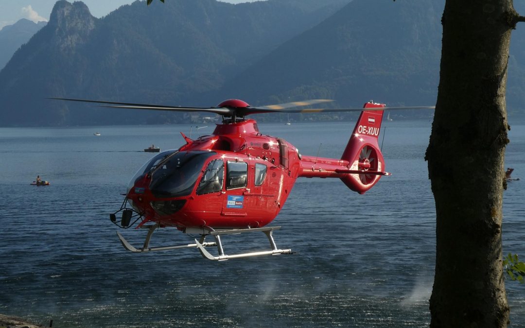 Dinas Damkar Karawang Bersihkan Material Longsor di Jembatan